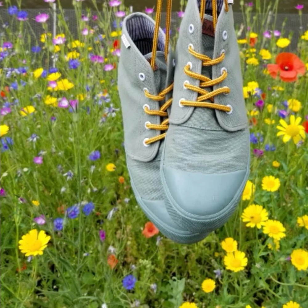 BANGS Unisex Canvas Hightops